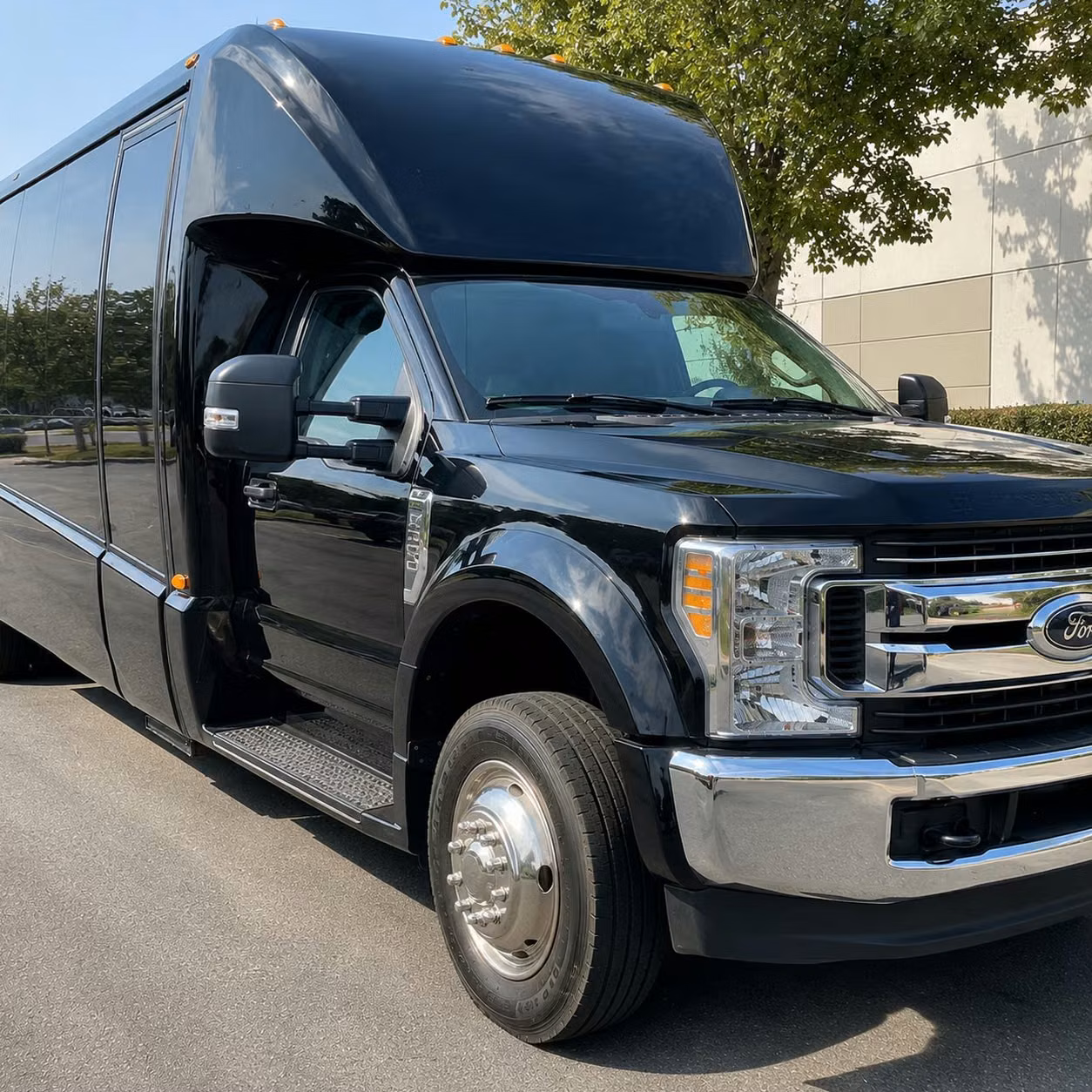 15 passenger minibus