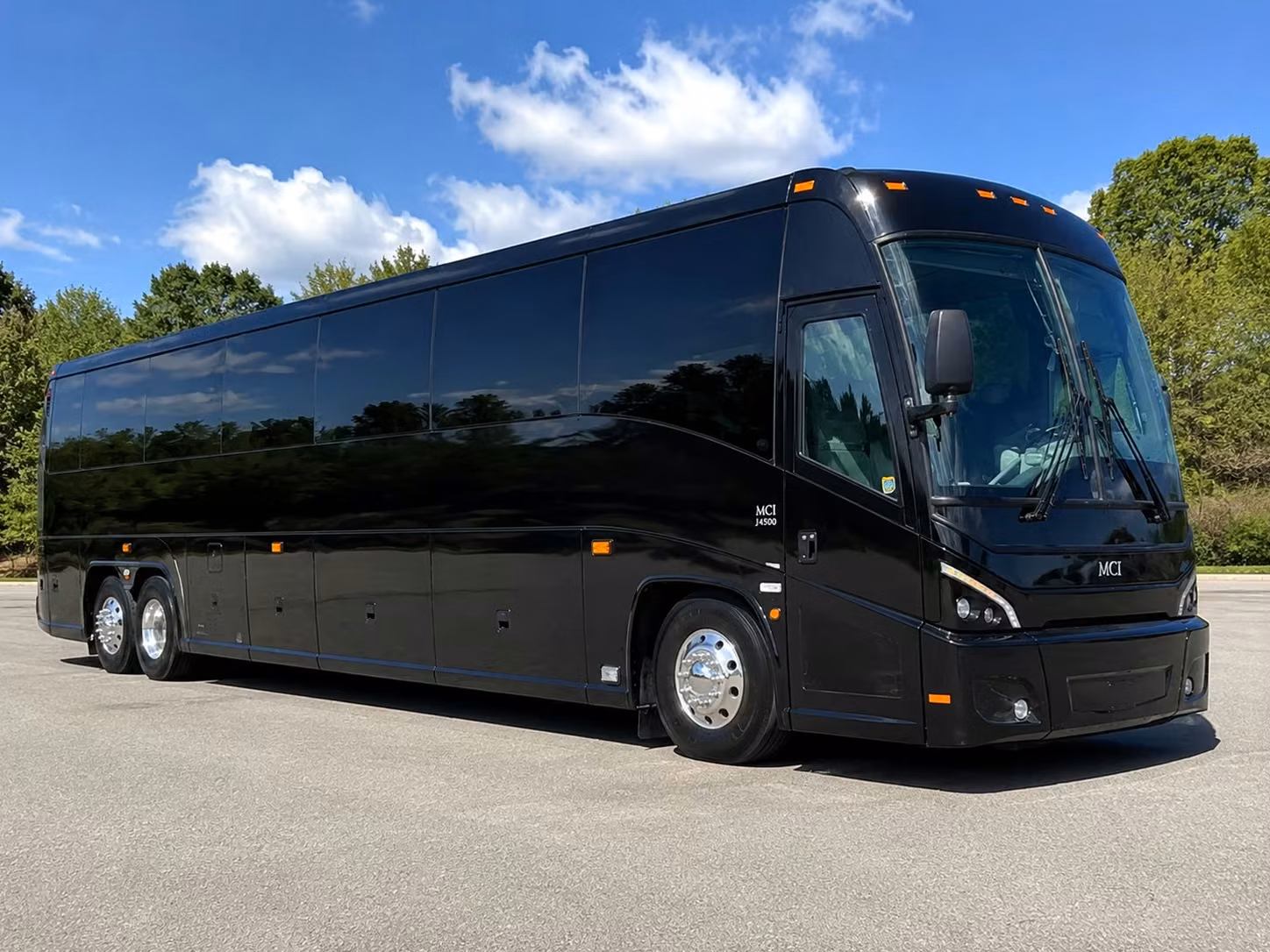 flagstaff wedding shuttle bus rentals that keep your guests happy and on time