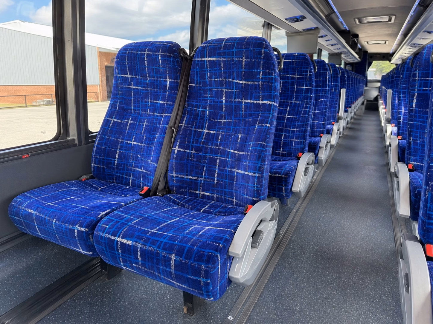 tailgate party buses and fan shuttles for flagstaff sporting events